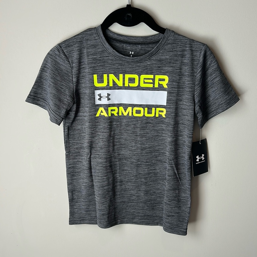Under Armour Boys Short Sleeve Shirt